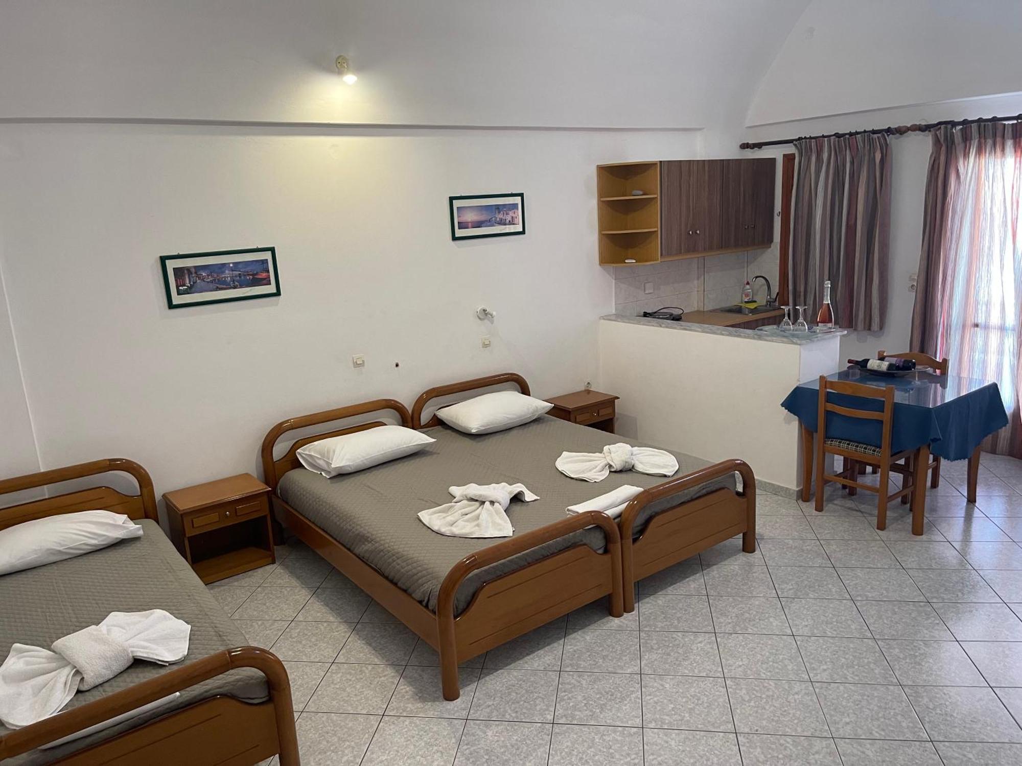 Tarelis Apartments & Studios Kamári Kültér fotó