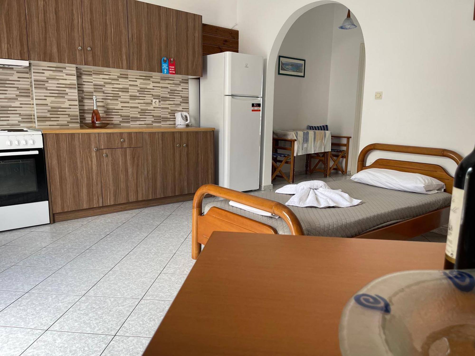 Tarelis Apartments & Studios Kamári Kültér fotó